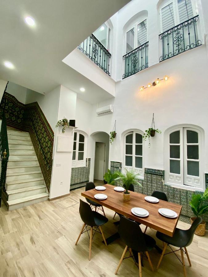 Triana Riverside Guesthouse Севилья Экстерьер фото