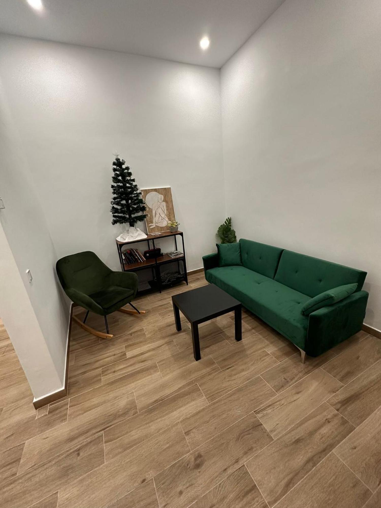 Triana Riverside Guesthouse Севилья Экстерьер фото